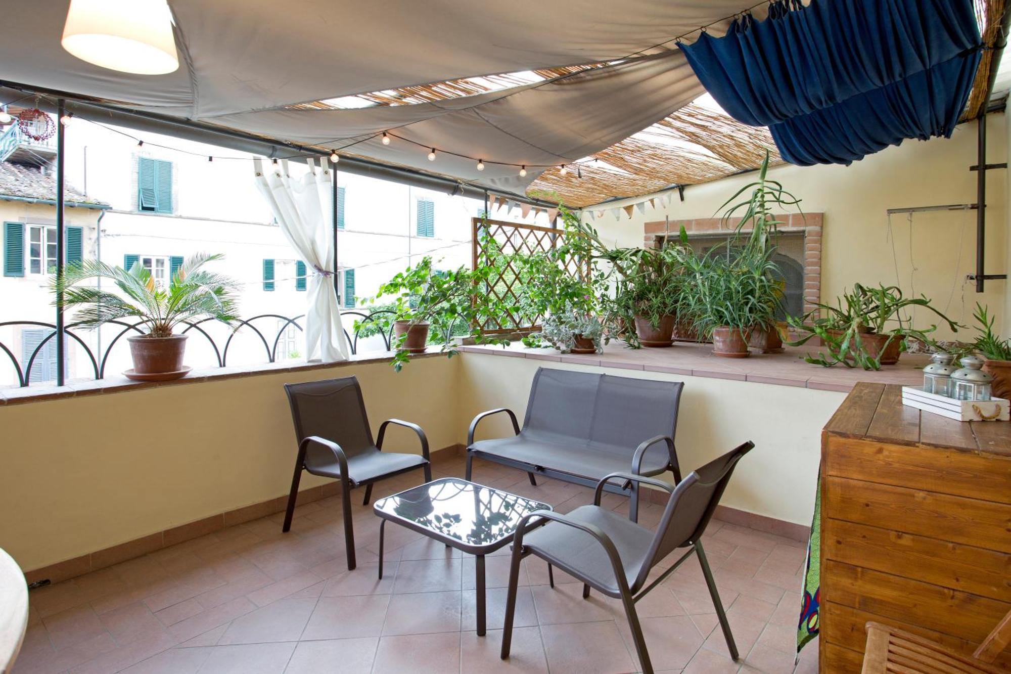 Casa San Girolamo Historic Flat With Cosy Terrace In Lucca'S City Centre Exterior photo